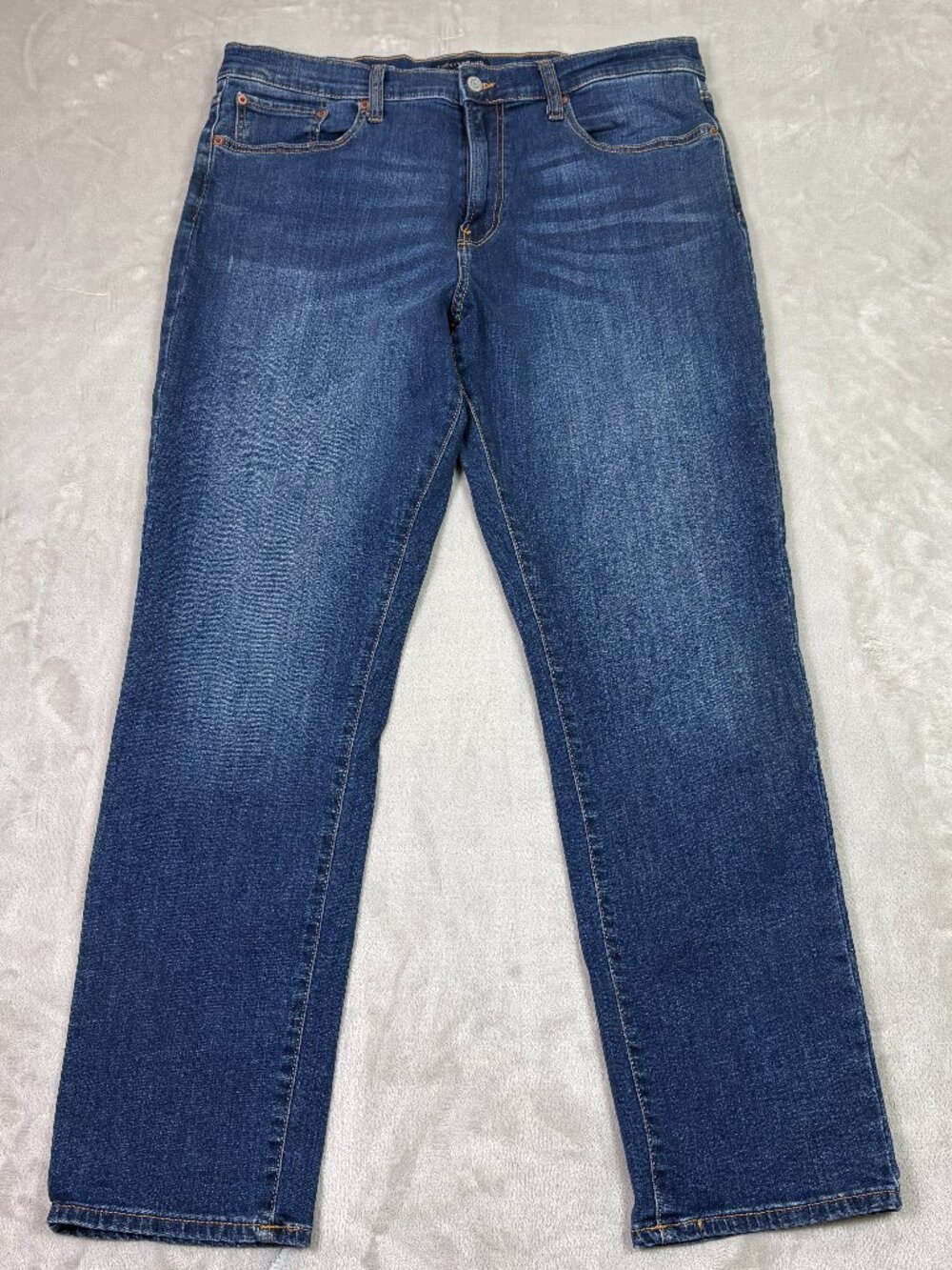 Lucky Brand Jeans 410 Athletic Straight Mens 36x30 Blue Stretch Denim Preppy